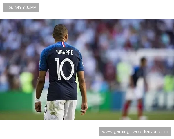 姆巴佩对阵塞尔维亚身体对抗的小组必争战